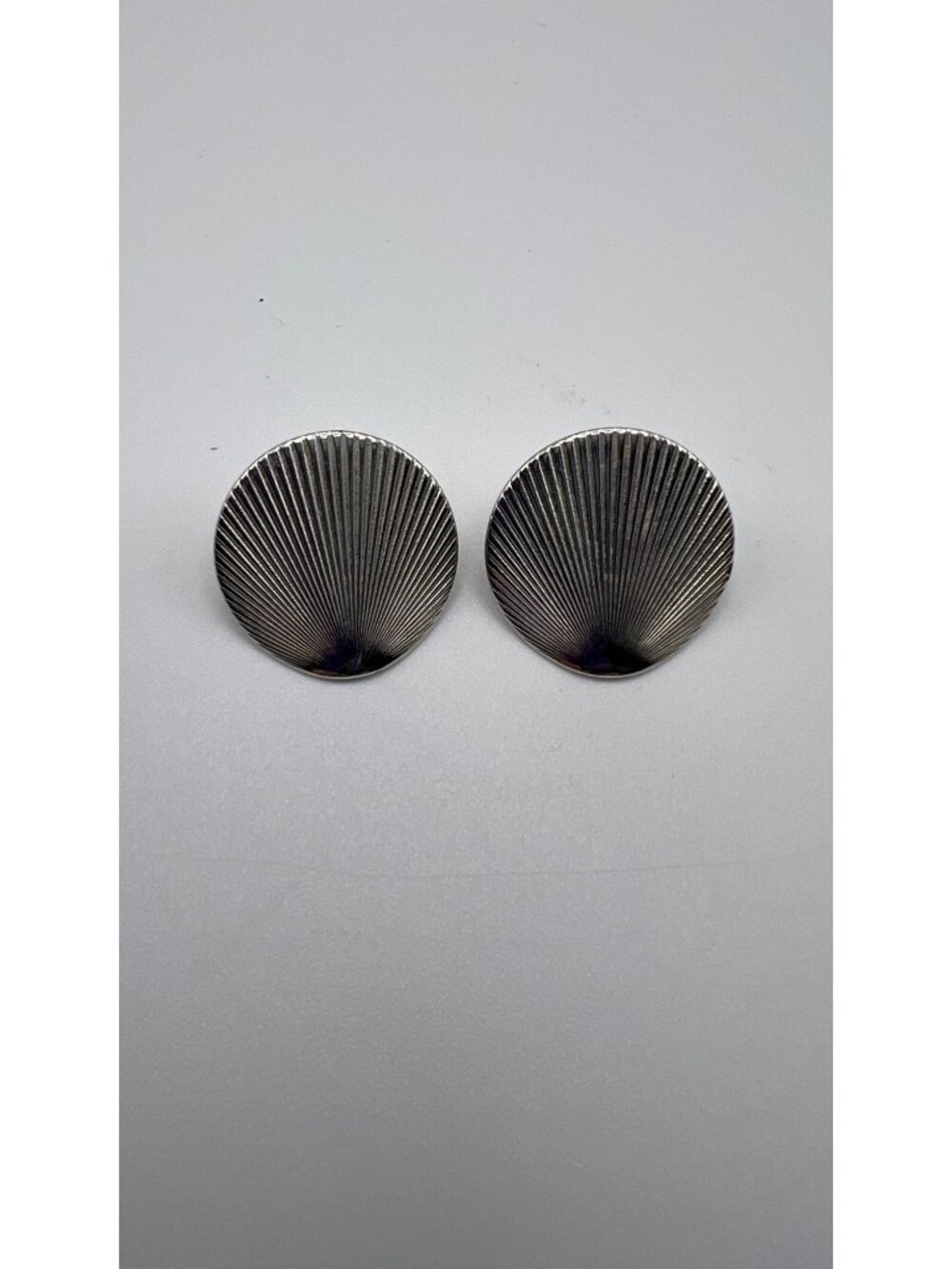 Vintage Monet Silver-Tone Shell Clip-On Earrings Retro Nautical Jewelry Elegant